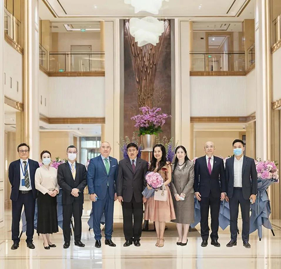 泰国驻华大使阿塔育·习萨目一行访问正大中心